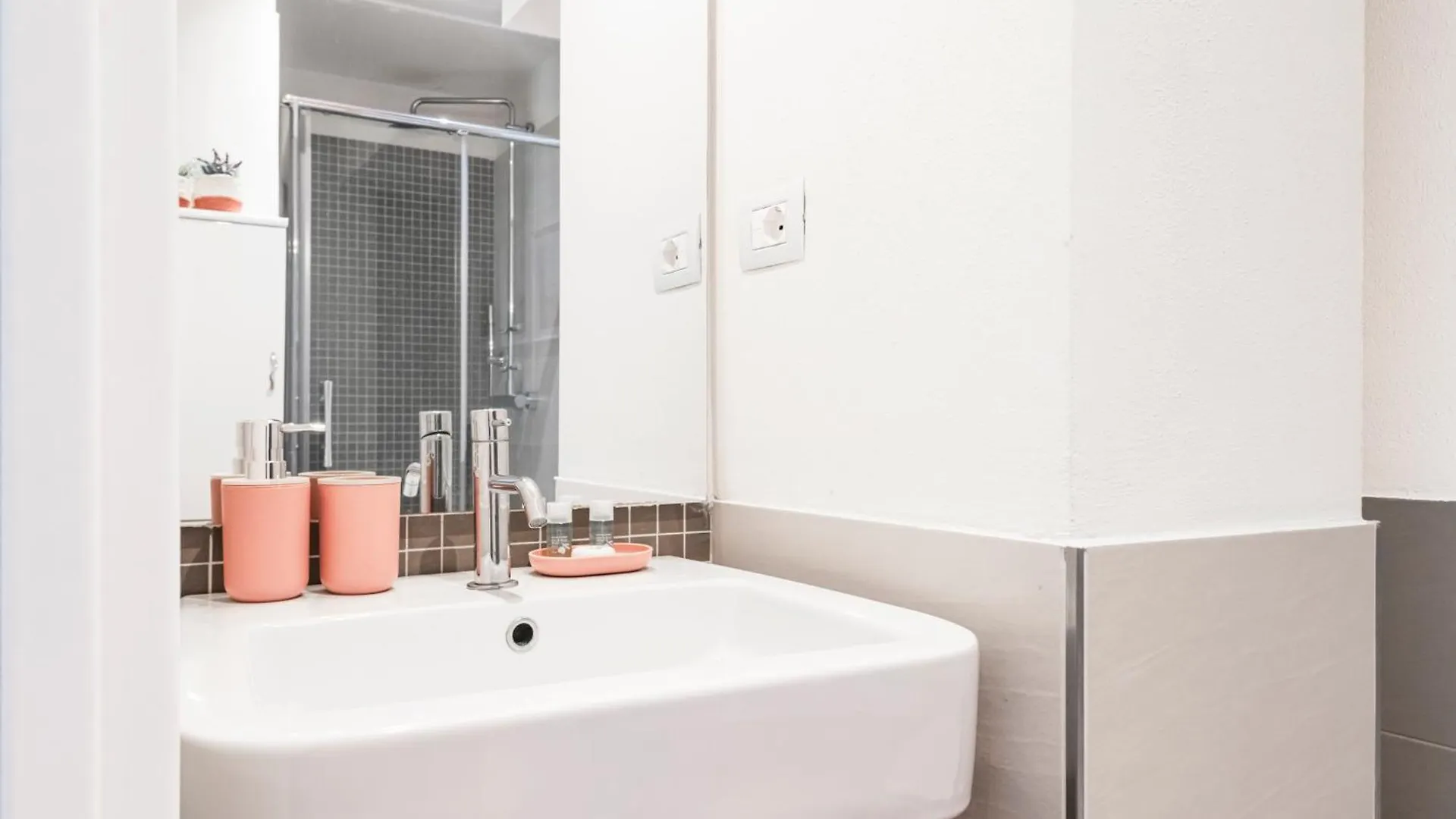 Appartamento Fully furnished flat Arco della Pace by Easylife Milano